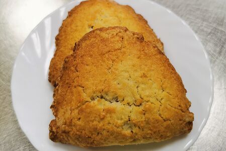 Сочень с красной смородиной