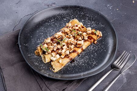 Блинчики с банановым кремом и шоколадом