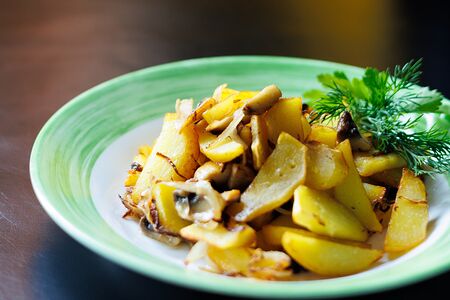 Картофель с грибами