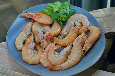 Креветки отварные