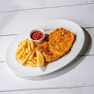 Шницель куриный с картофелем фри