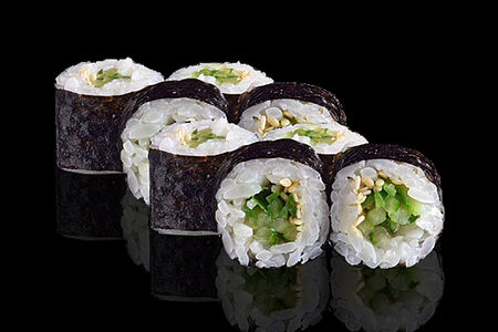 Ролл с огурцом