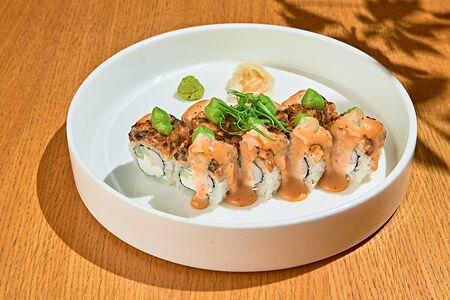 Ролл с угрем, креветкой и унаги юдзу