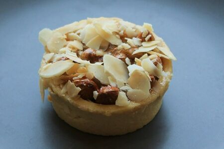 Мини-тарт ореховый