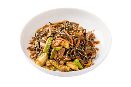 Соба с курицей терияки и овощами