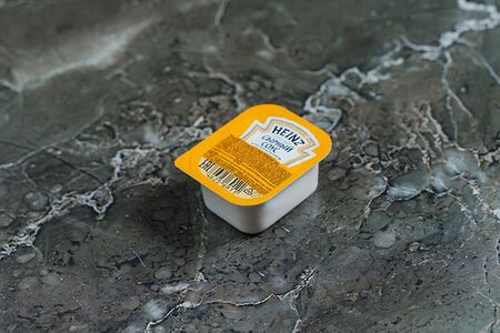 Соус сырный Heinz