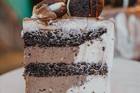 Торт Whoopie Pie Cake 1/8