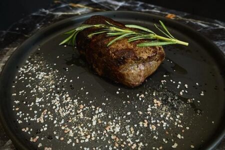 Стейк из конины 