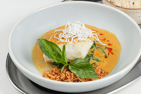 Треска с сиамским соусом и рисом