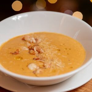 Овощной крем-суп с креветками