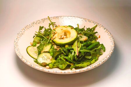 Зеленый салат