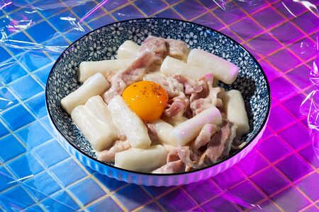 Токпокки карбонара 