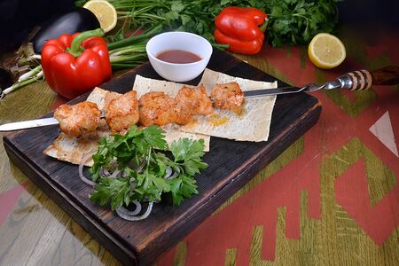 Шашлык из индейки с соусом сацебели