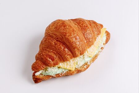 Круассан сырный с мёдом 
