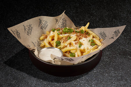 Картофель фри с пармезаном и трюфельным маслом