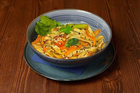 Вок с овощами