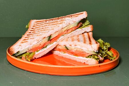 Сэндвич с лососем 