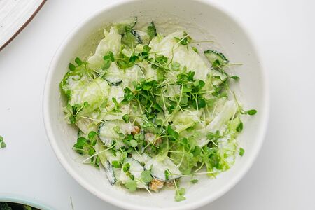 Зеленый салат