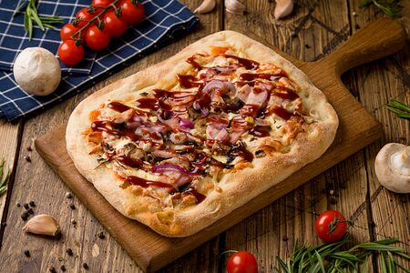 Пицца римская Бекон BBQ