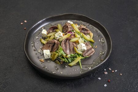 С языком и маринованной фетой