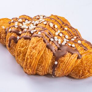 Круассан с солёной карамелью