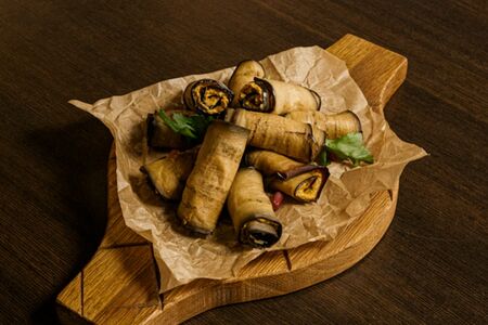 Рулетики из баклажанов