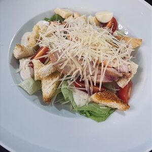 Любимый салат Генриетты с куриной грудкой