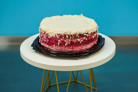 Целый торт Малиновый