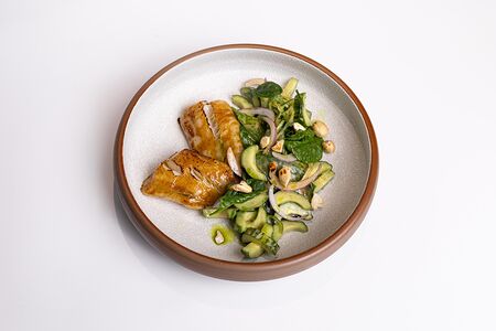 Чёрная треска, огуречный салат, гамадари