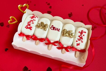 5 чизкейков эскимо на палочке Love