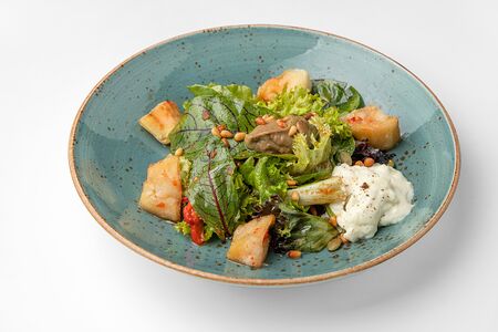 Салат баклажан, томаты, перец печеный, авокадо