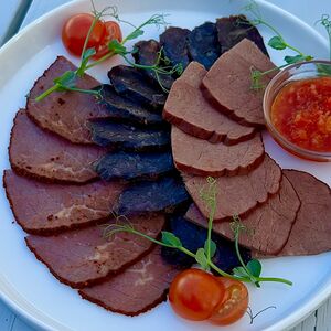 Мясные деликатесы с аджикой