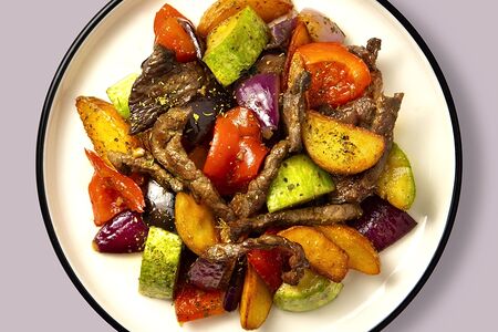 Жаркое с говядиной