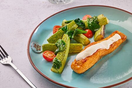 Лосось с соусом бер блан