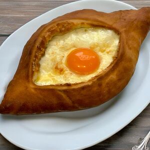 Хачапури по-аджарски