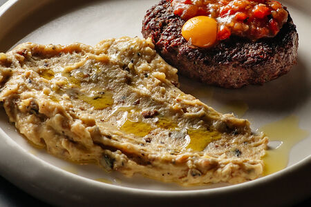 Бифштекс с пюре