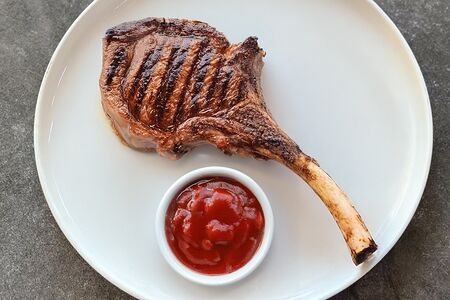 Стейк томагавк