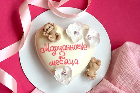 Муссовый торт Сердечко с мишками