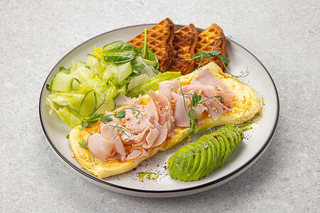 Омлет с Тамбовским окороком