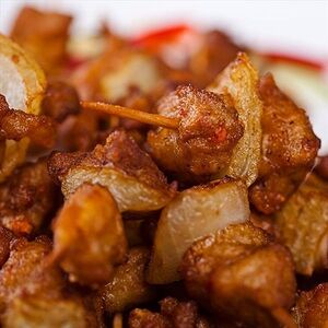 Жареные шашлычки из свинины со специями