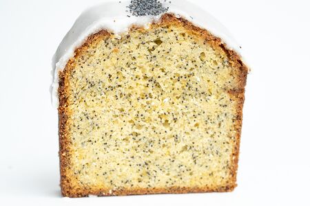 Лимонный кекс с маком