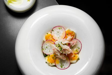 Окрошка с крабом