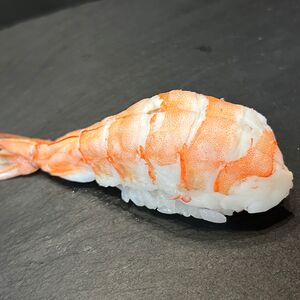 Суши с тигровой креветкой