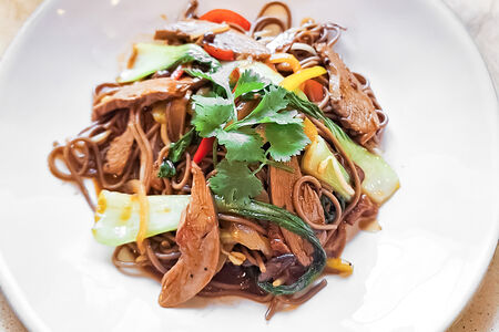 Гречневая лапша с уткой