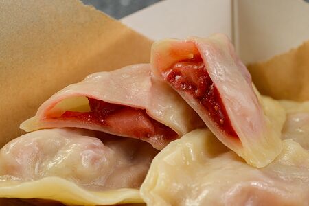 Вареники с клубникой