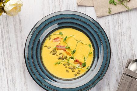 Тыквенный крем-суп с беконом