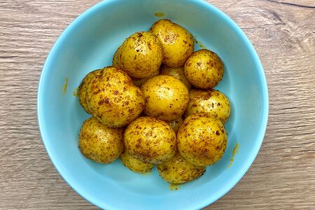 Картофель мини со специями