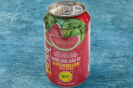 Напиток в банке со вкусом Арбуз Vinut