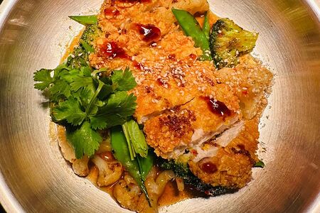 Куриная грудка с овощами в азиатском стиле 