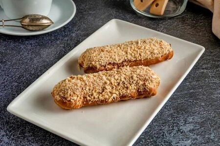 Эклер крем-брюле